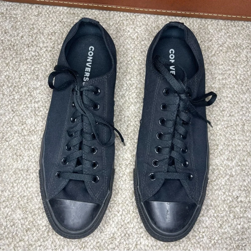 Converse shoes - Picture 6 of 10